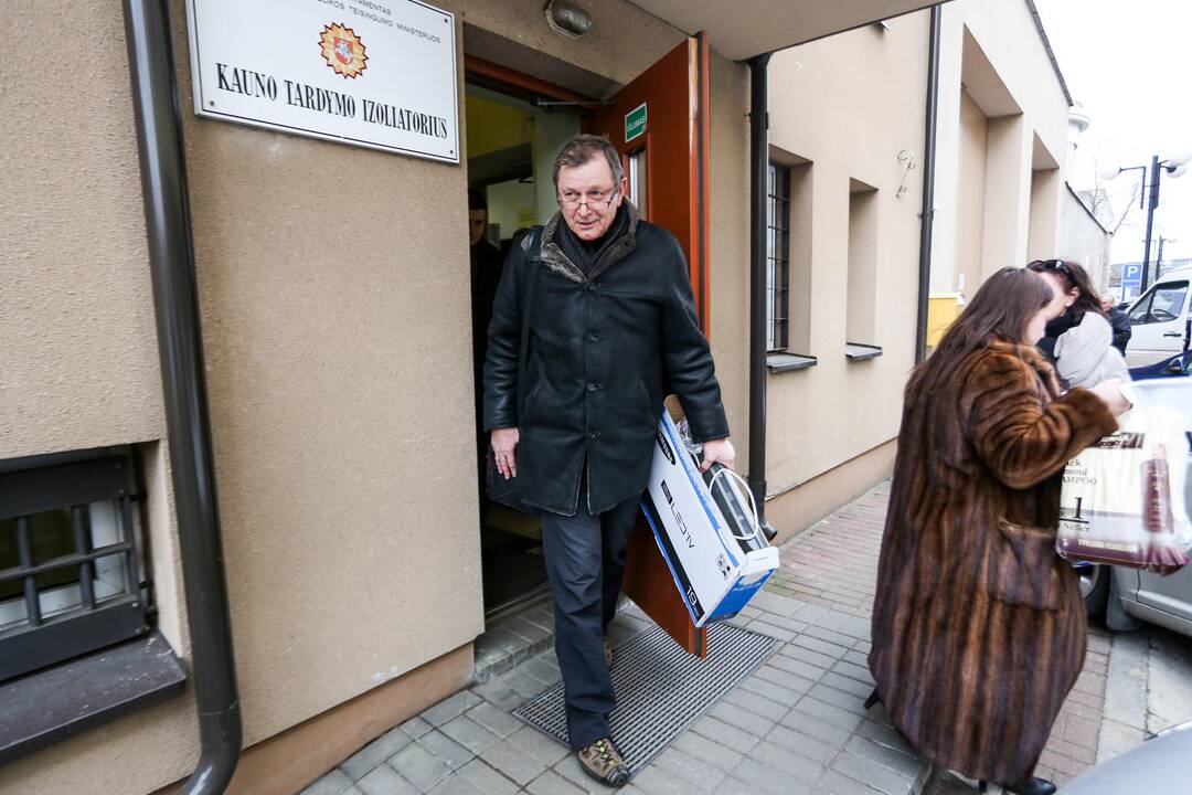 Kyšininkavimu įtariamas V. Venslovas išėjo į laisvę