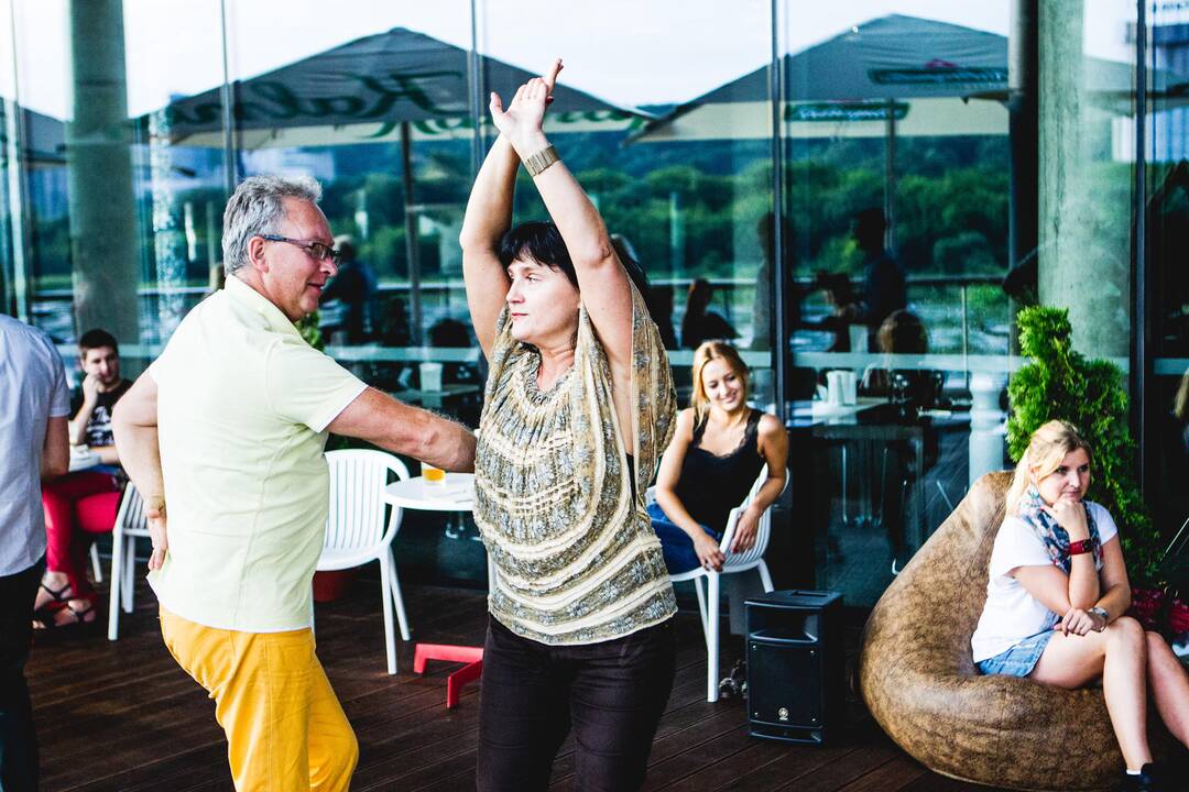 Salsa ir Latino vakarėlis "Žalgirio" arenos terasoje