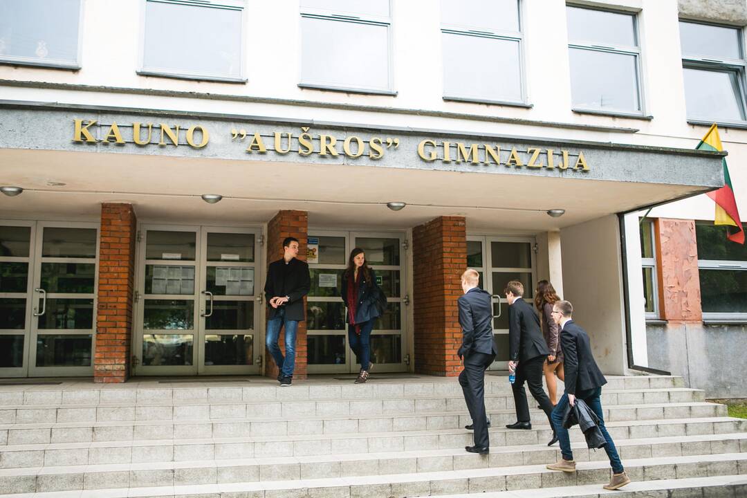 Abiturientai laikė lietuvių k. ir literatūros egzaminą