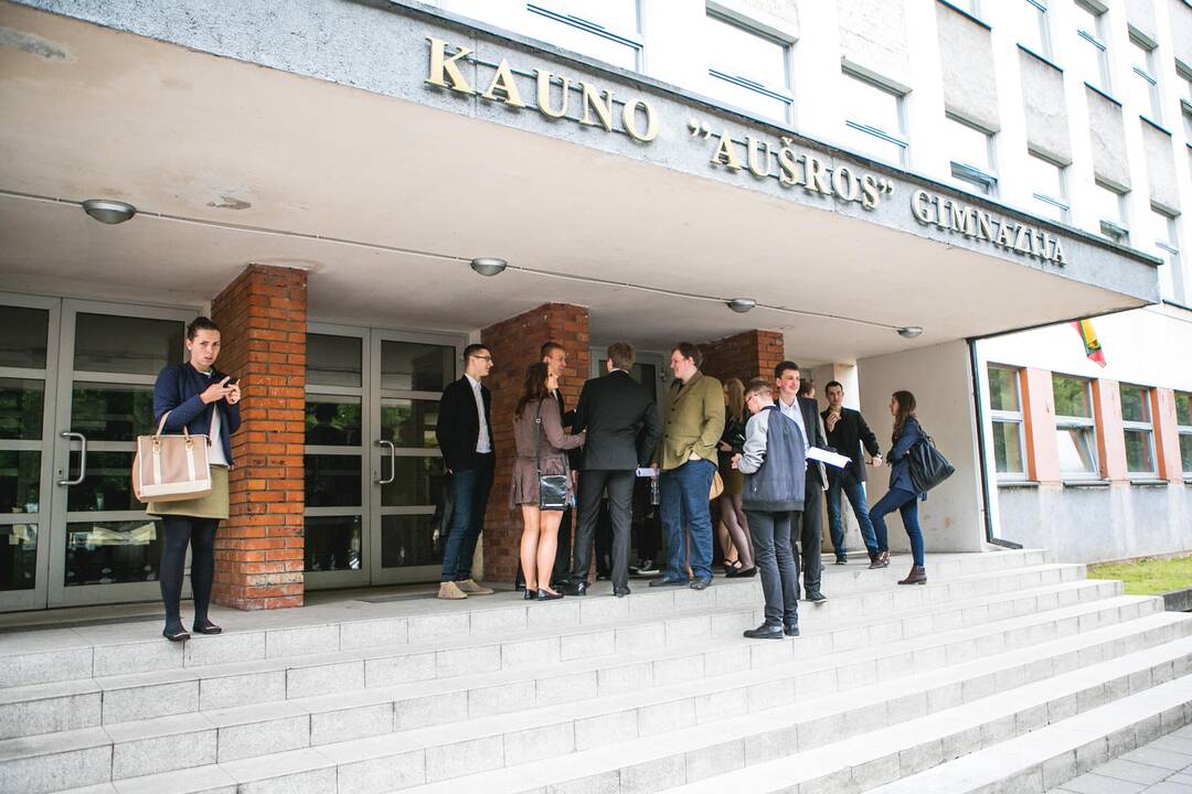 Abiturientai laikė lietuvių k. ir literatūros egzaminą