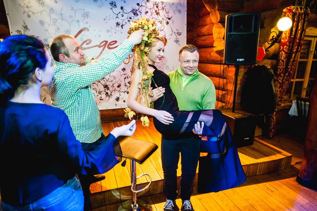 „Mis Lietuva 2013“ nugalėtojai – šukuosena iš tūkstančių gintarų