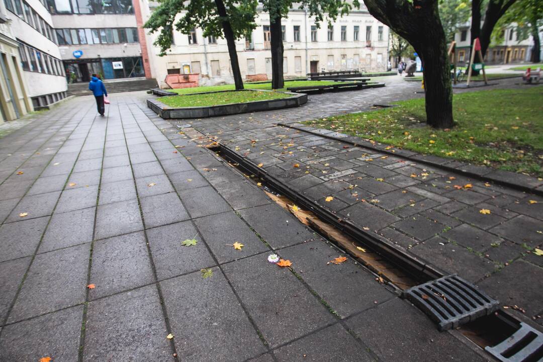 Vandens surinkimo grotelės prie Soboro