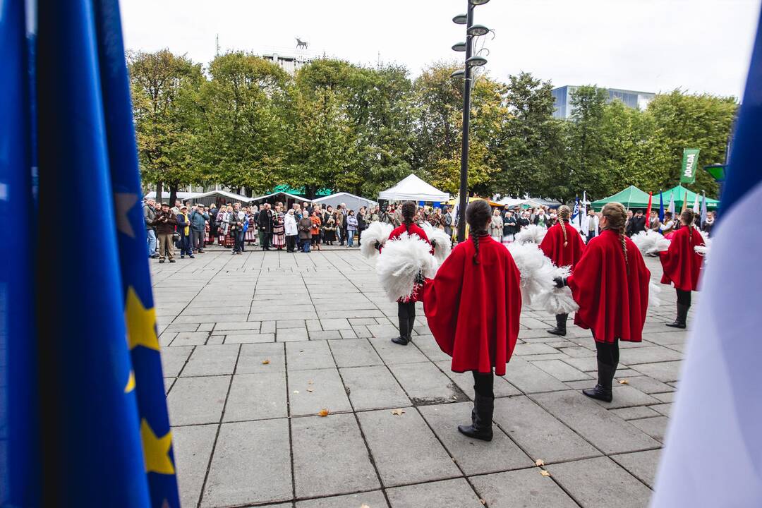 Kaune šurmuliuoja „Derliaus šventė 2013“