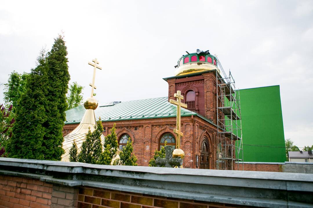 Keičiami Šv.Nikolajaus Stebukladario cerkvės kupolai