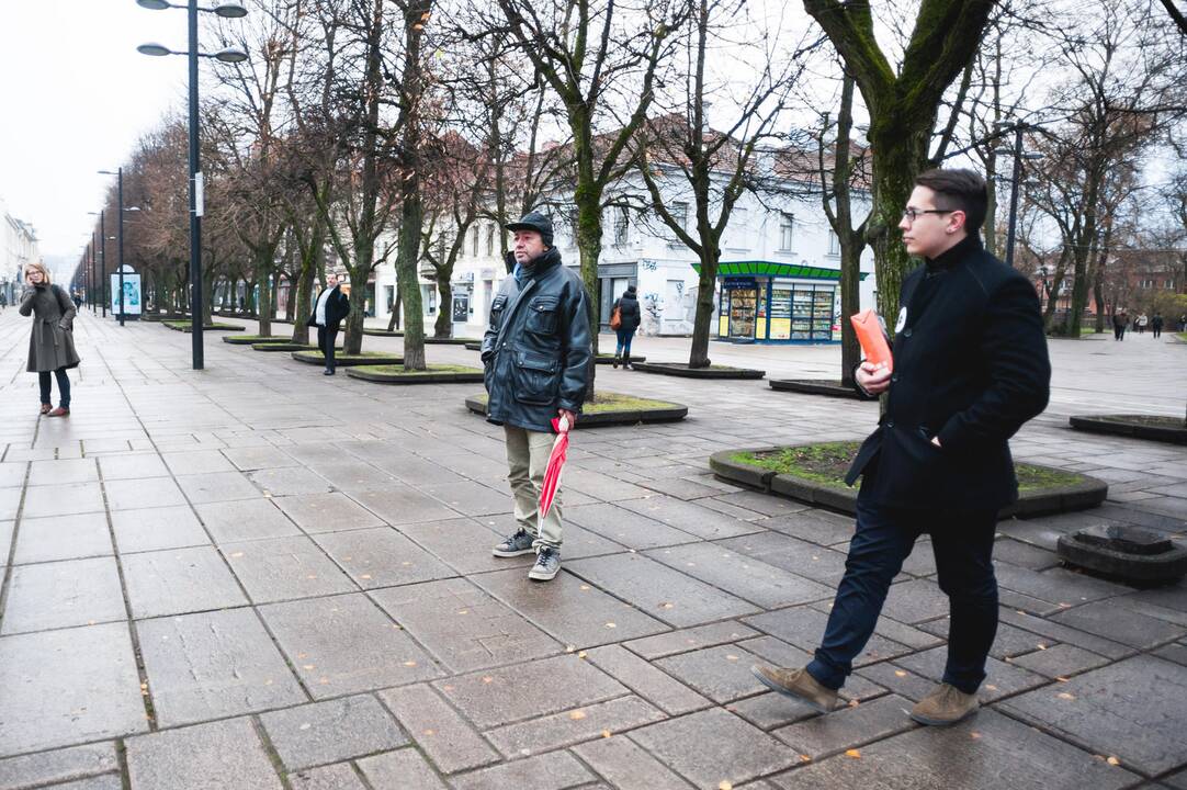 Jaunimo protestas prieš naktinius alkoholio prekybos taškus