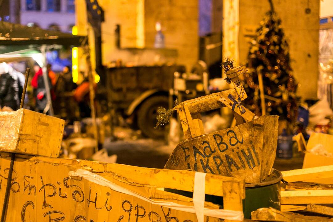Maidane plevėsuoja ir Lietuvos trispalvė