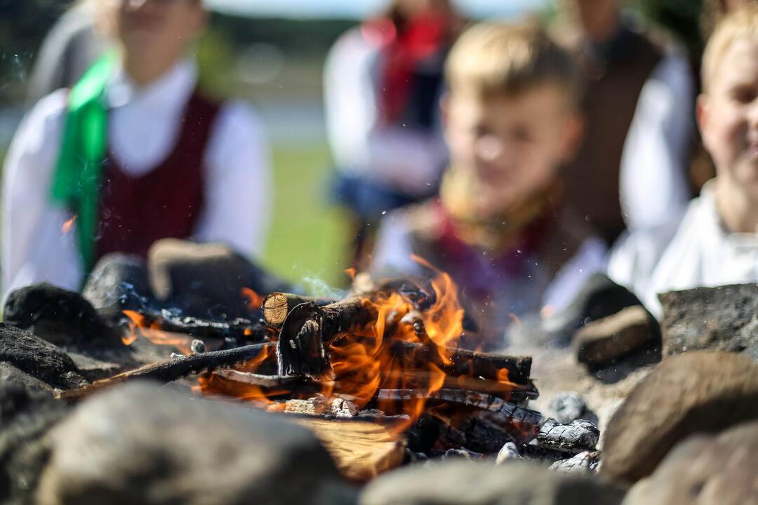 Rugsėjis šventiškai pasitiktas santakoje