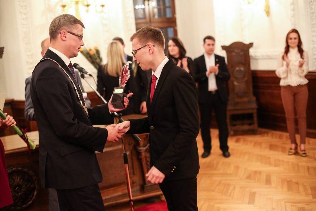 Iniciatyvaus Kauno jaunimo apdovanojimai