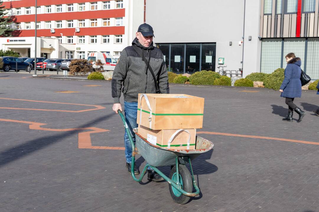 Piketas prieš karjerą Pakarklės miške