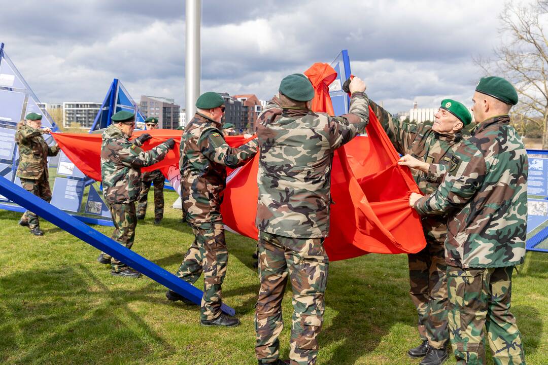 20 metų – kartu su NATO (vėliavos pakėlimas Kaune)