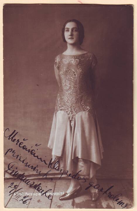 Aktoriai: (iš kairės) J.Laucius, S.Pilka, J.Petrauskas, P.Pinkauskaitė. Kaunas, XX a. 3 deš.