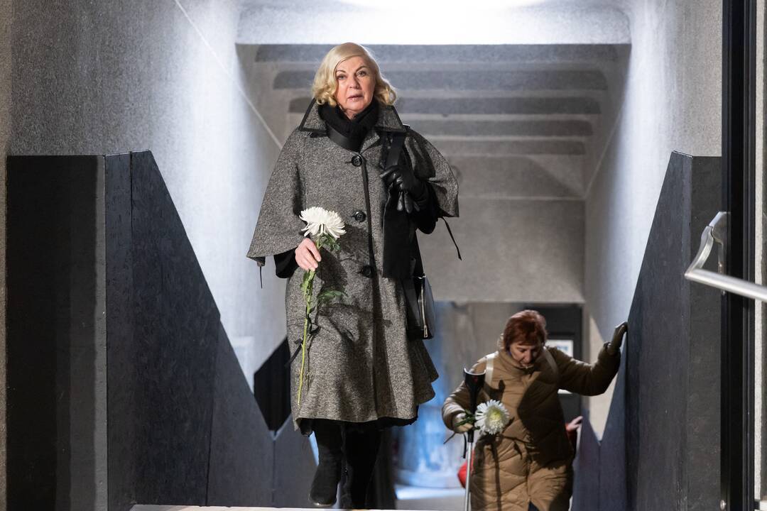 Atsisveikinimas su A. Kulikausku Keistuolių teatro scenoje