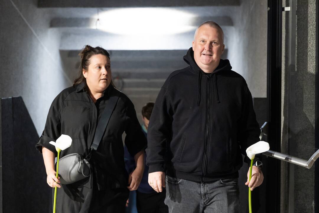 Atsisveikinimas su A. Kulikausku Keistuolių teatro scenoje
