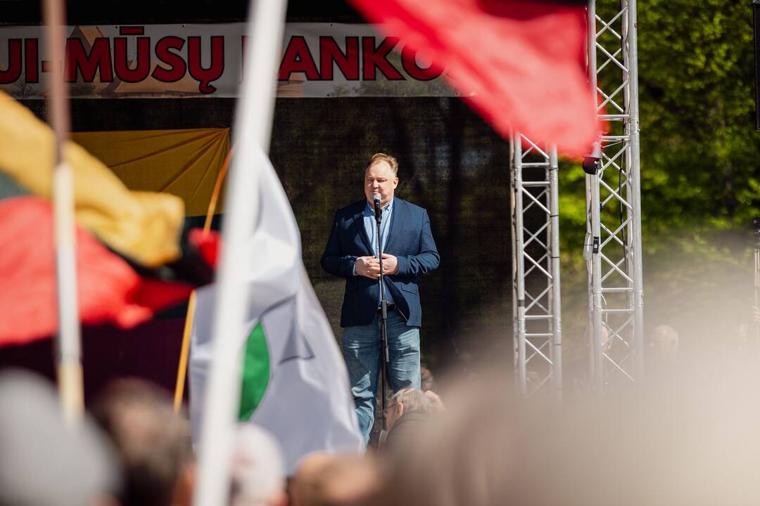 Katedros aikštėje – protestas dėl NT mokesčio