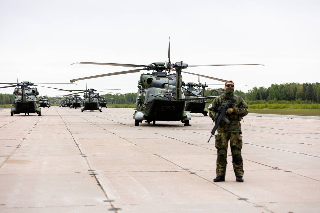 Pratybų „Griffin Lightning 2025“ pristatymas ir Lietuvoje dislokuotų Vokietijos sraigtasparnių pakilimas