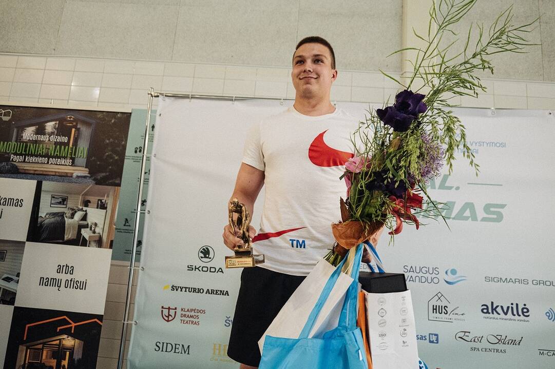 Tikslas: baseino komanda, dalyvavusi gerumo akcijoje, prisidėjo prie Klaipėdos sutrikusio vystymosi kūdikių namų veiklos.