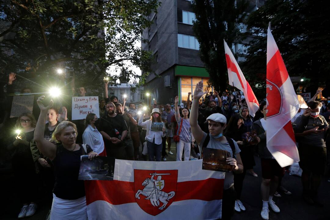 Baltarusijoje žmonės ir toliau reiškia nepasitenkinimą valdžia protestuodami