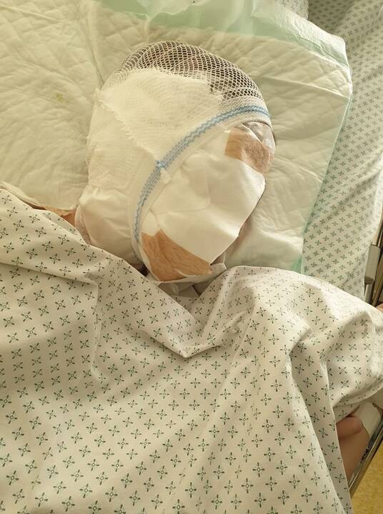 Emocijos: ir po metų kalbėdama apie sūnui nutikusią nelaimę Jekaterina sunkiai tvardo ašaras.