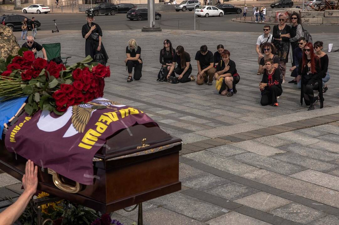 535-oji karo Ukrainoje diena
