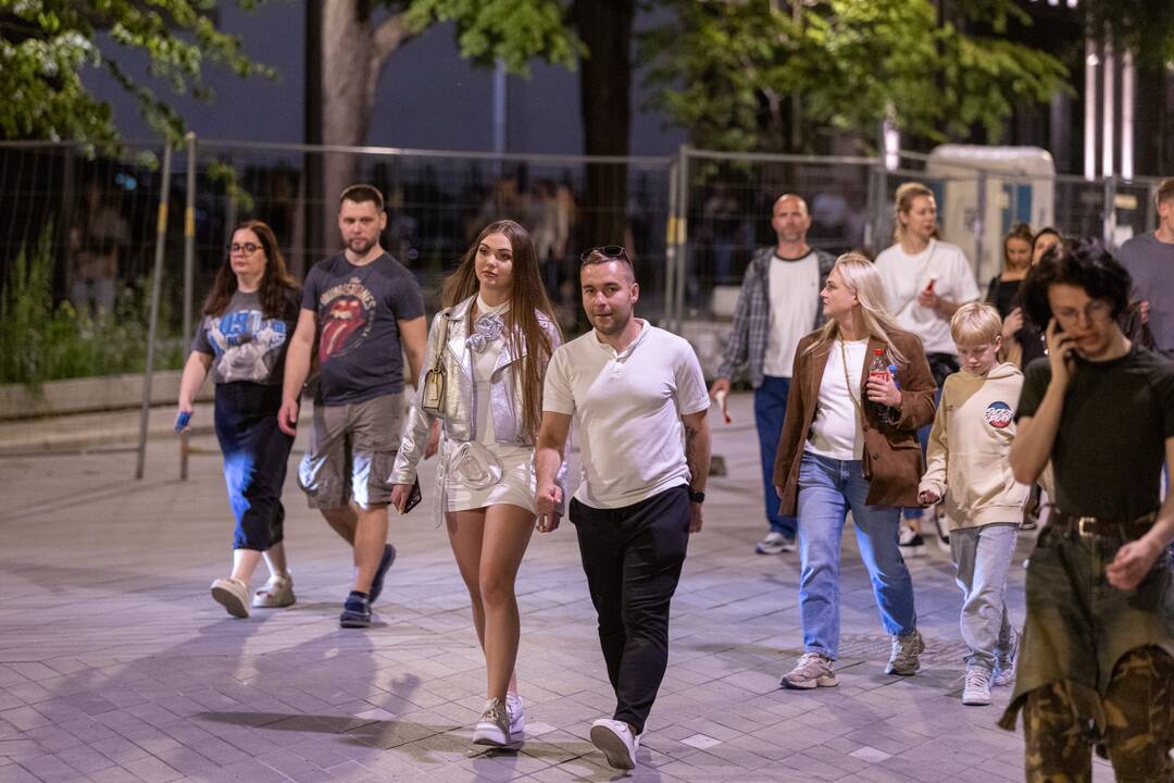 Daugiatūkstantinė minia po Justino Timberlake'o koncerto