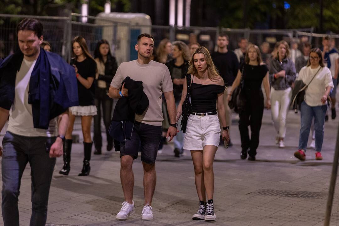 Daugiatūkstantinė minia po Justino Timberlake'o koncerto