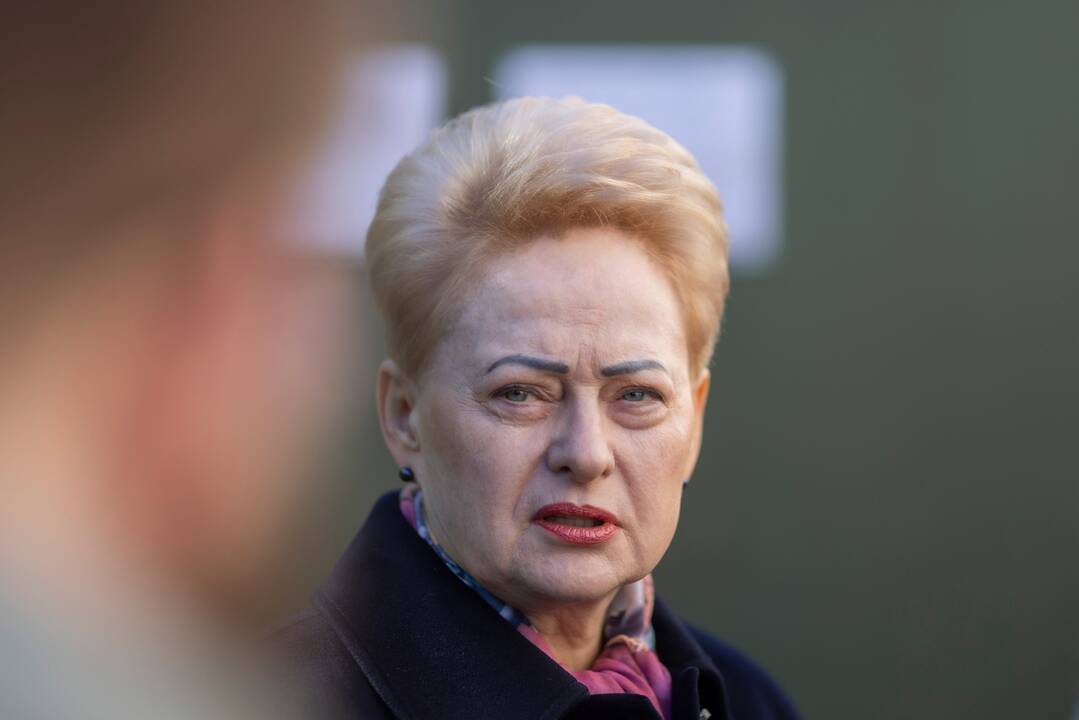 Dalia Grybauskaitė ragina nebijoti Rusijos grasinimų branduoliniu ginklu: jau pasenusi priemonė