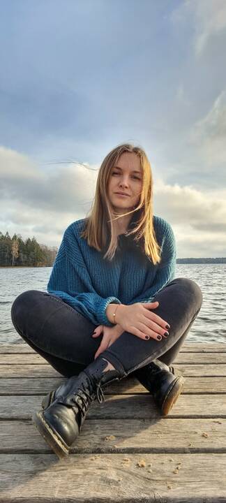 Patinka: knygų mėgėjus E. Pociūtė žavi savo apžvalgomis žemaičių tarme.