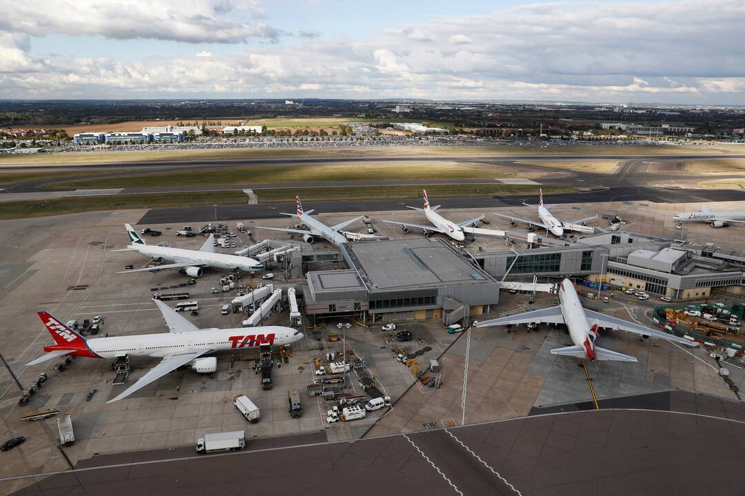 „British Airways“ įspėjo: uždarymas turės didelės įtakos Hitrou oro uosto veiklai