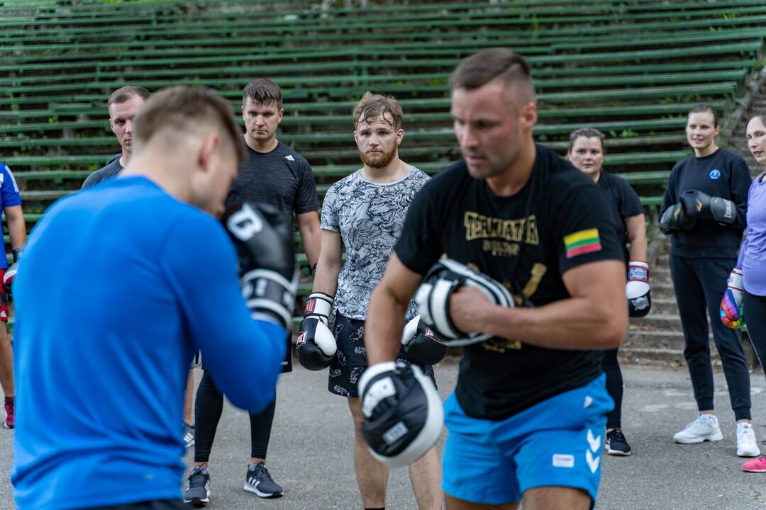 Tradicija: jau šeštą vasarą Dainų slėnyje sporto entuziastus suvienija bokso specialistai.