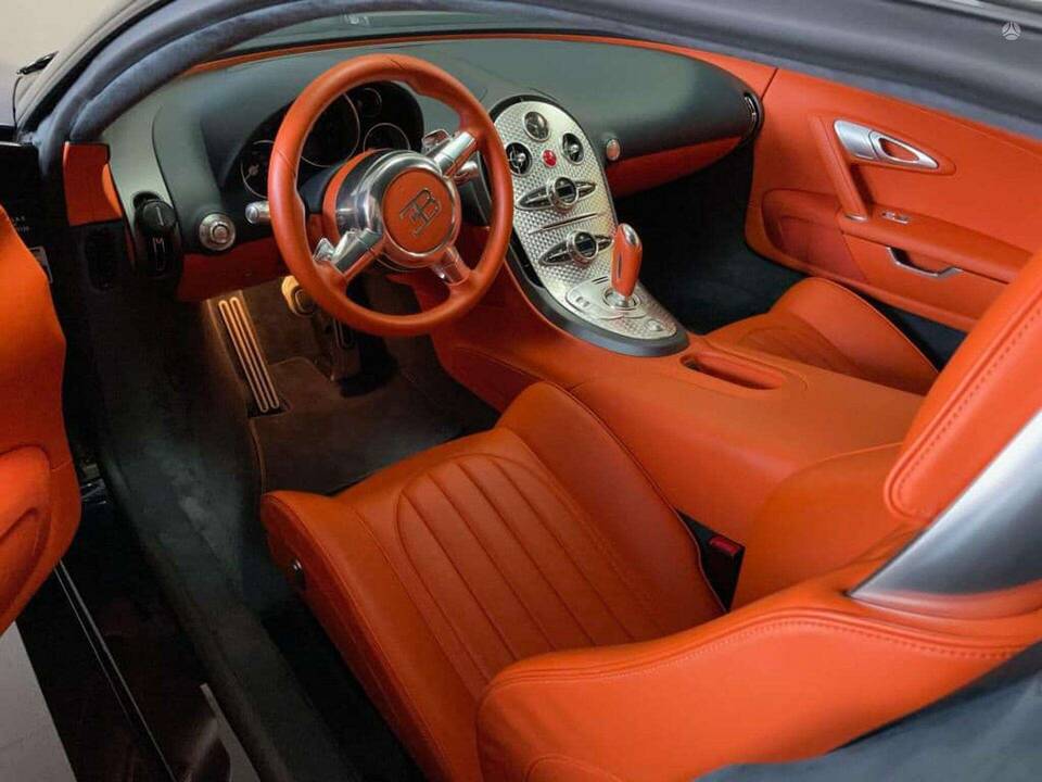 Skelbimas: analogiškas "Bugatti Veyron" modelis Lietuvoje buvo pardavinėjamas už 1,2 mln. eurų.