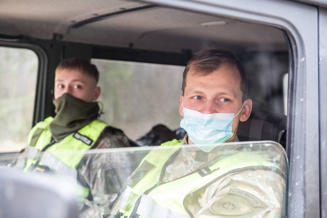 Realybė: jei ne žiniasklaidos dėmesys, gyventojai, esą, nesuprastų, kad Kapčiamiestyje ir jo apylinkėse įvesta nepaprastoji padėtis