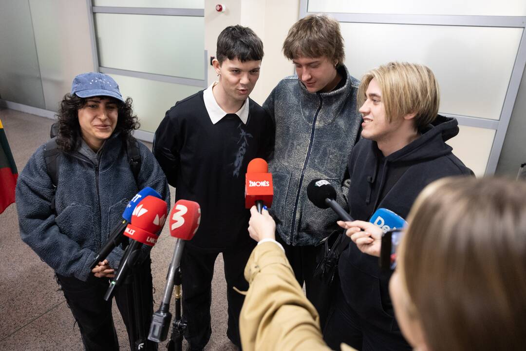 Vilniaus oro uoste pasitikti „Katarsis“ nariai