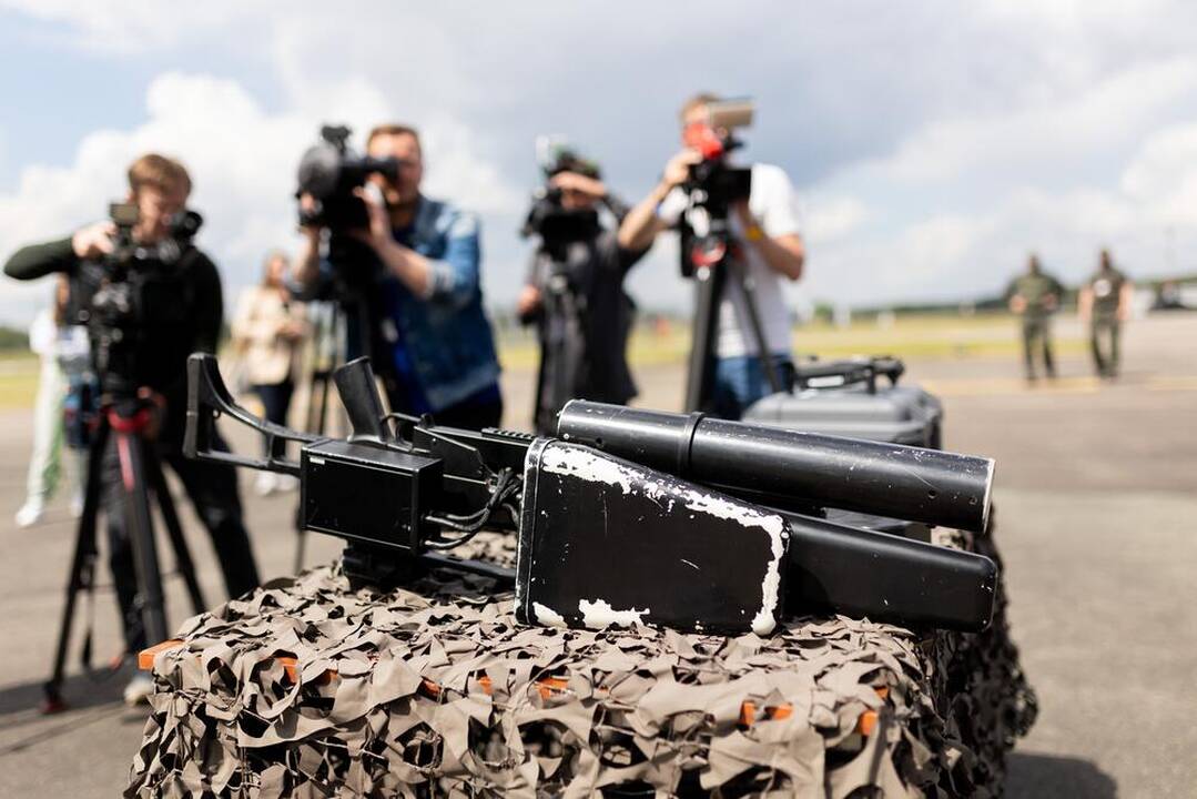 I. Šimonytės apsilankymas VSAT Aviacijos valdyboje