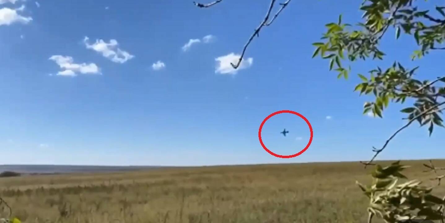 Ukrainiečiai numušė du rusų karių naikintuvus (vaizdo įrašas)