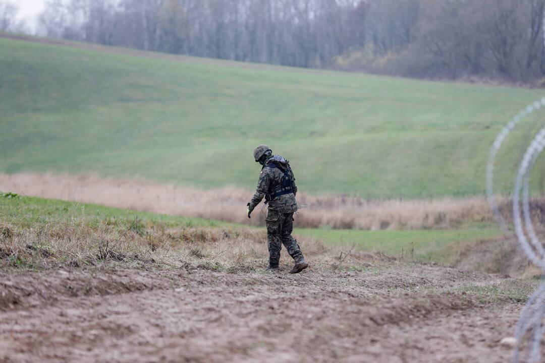 Baltarusijos pasienyje rasti apirę trijų žmonių kūnai: vieną ištraukė lietuviai, du – baltarusiai