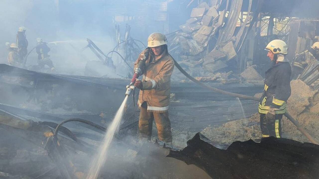 Poltavos gubernatorius: po Rusijos smūgio prekybos centrui dingo 36 žmonės