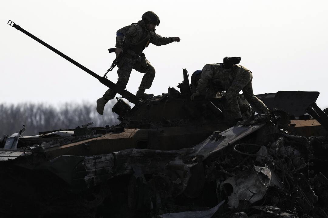 Keturiasdešimt ketvirtoji karo Ukrainoje diena