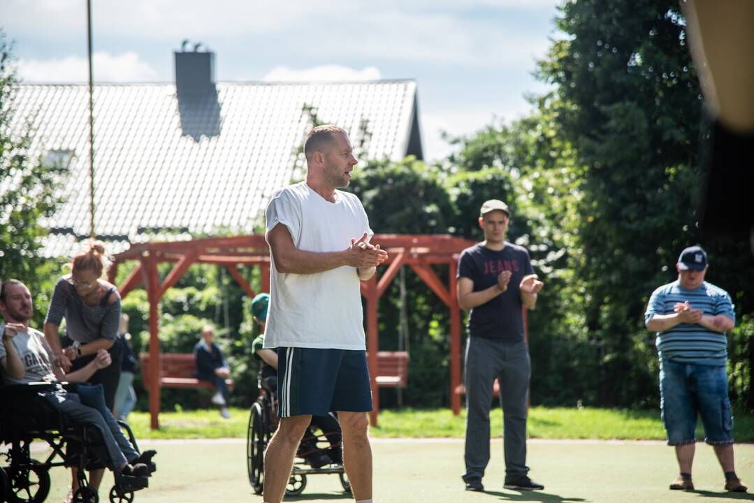 Prasmės: nors yra vienas geriausių Lietuvoje šiuolaikinio šokio kūrėjų, M.Stabašinskas neapsiriboja juo – imasi ir socialiai svarbių projektų.
