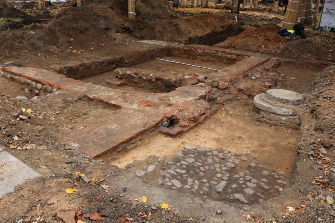 Tęstinumas: Kauno valstybinio muzikinio teatro sodelyje archeologai dirbo ir praėjusiais metais.