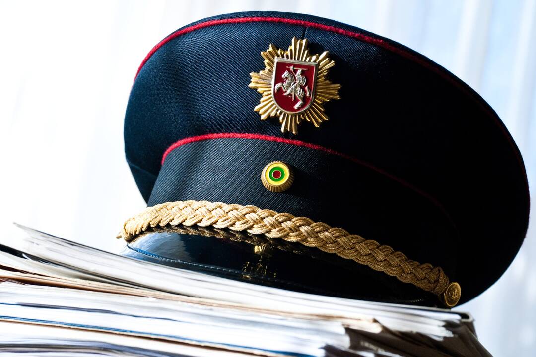 Vyriausybė – už 65 metų ribos naikinimą valstybės tarnyboje, bet teiks savo pataisas