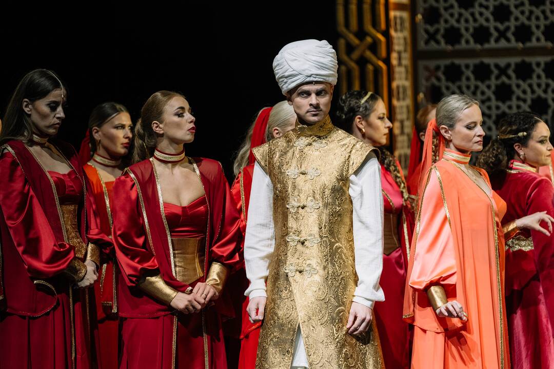 „Tūkstantis ir viena naktis“ spektaklio premjera.