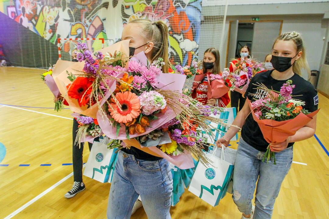 Lietuvos moterų rankinio čempionato apdovanojimai