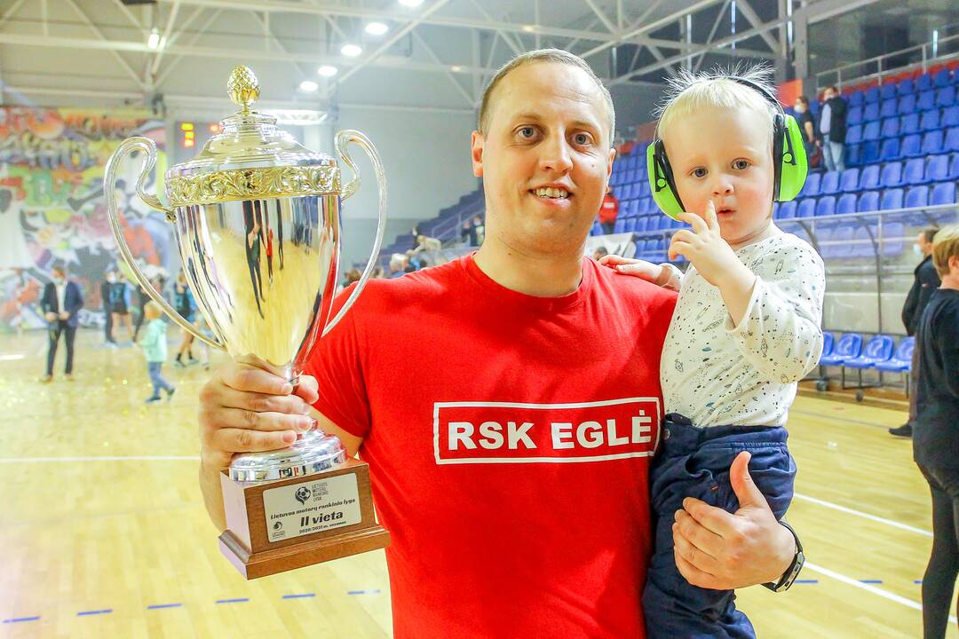 Lietuvos moterų rankinio čempionato apdovanojimai