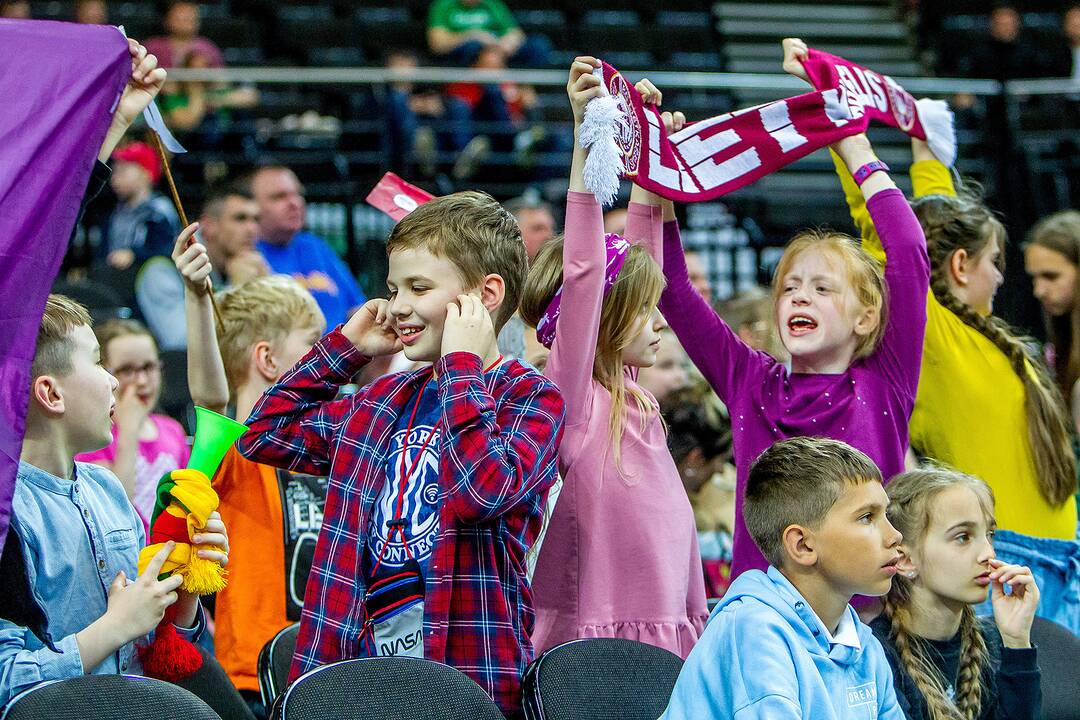 „Žalgiris“ – „Lietkabelis“ 69:73 | LKL pusfinalis
