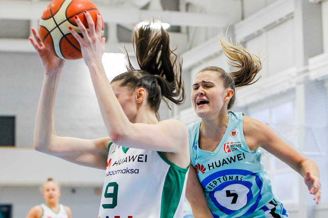 Moterų lyga: „Aistės-LSMU“ – „Neptūnas“ 55:81
