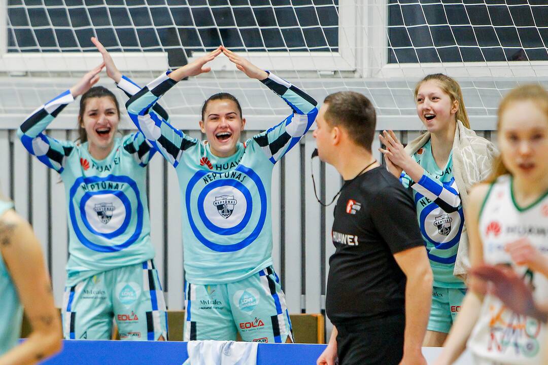 Moterų lyga: „Aistės-LSMU“ – „Neptūnas“ 55:81