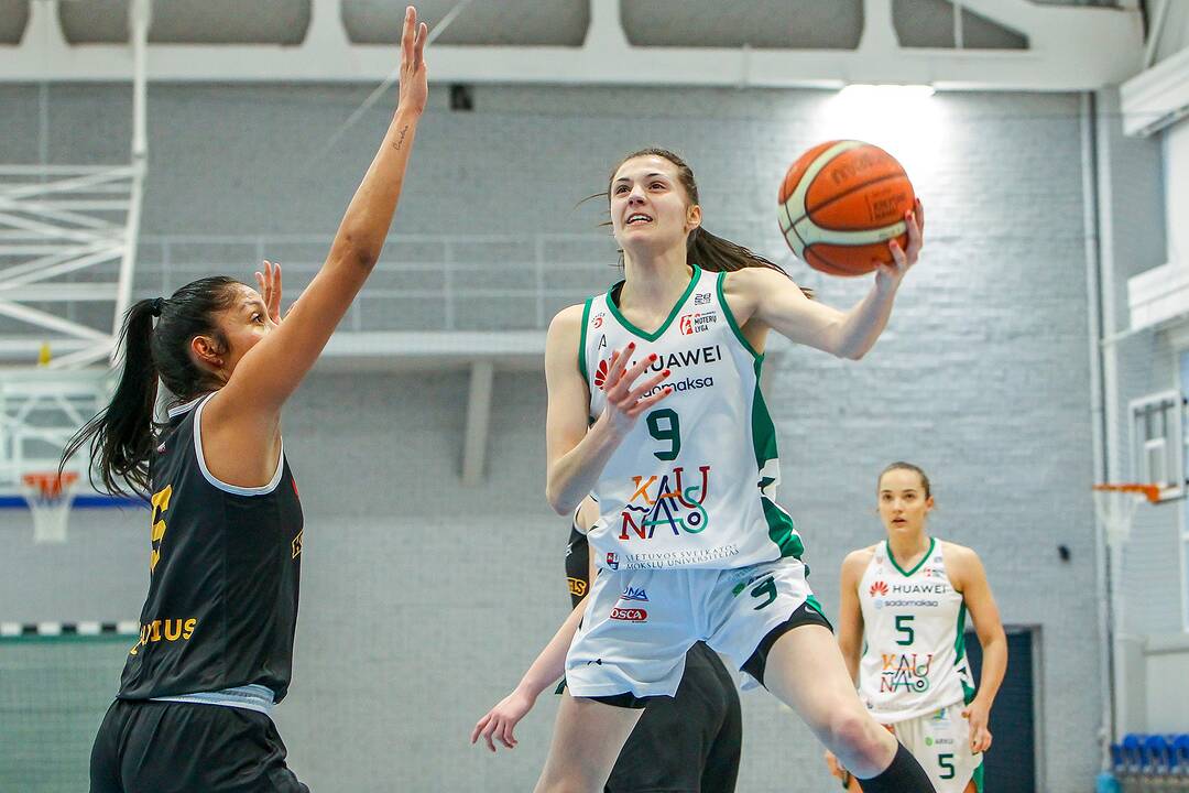 Moterų lyga: „Aistės-LSMU“ – „Kibirkštis-MRU“ 55:82