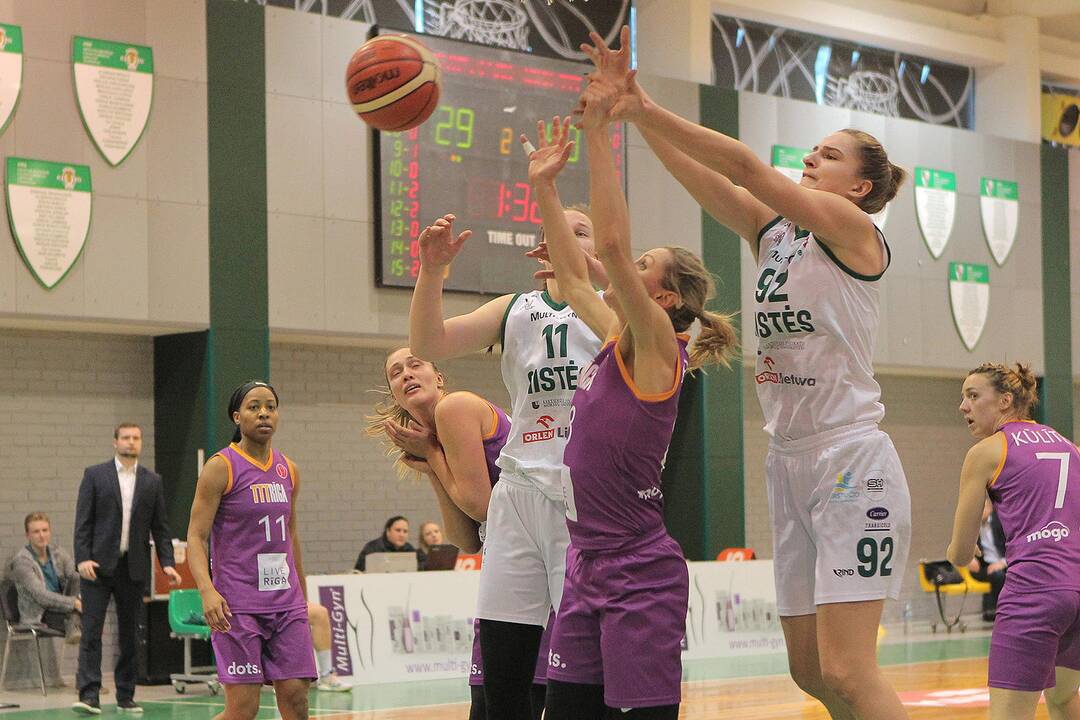 Moterų lyga: „Aistės-LSMU“ – TTT 60:74