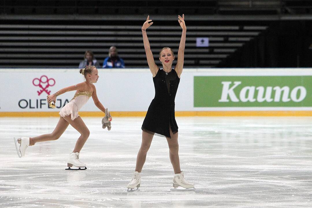 „Amber Cup“. Merginų trumpoji programa