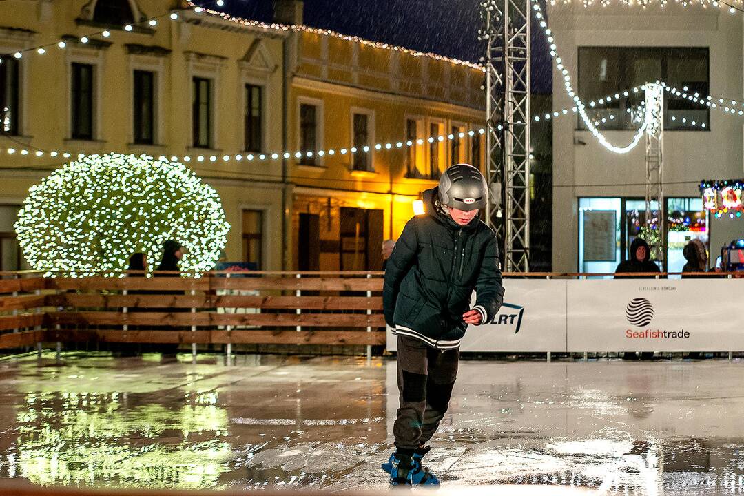 Čiuožykla Teatro aikštėje